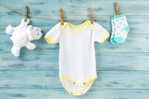 Como lavar roupinhas do bebê antes da maternidade?