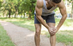 Ortopedista dá dicas para prevenir lesões nos joelhos ao praticar exercícios