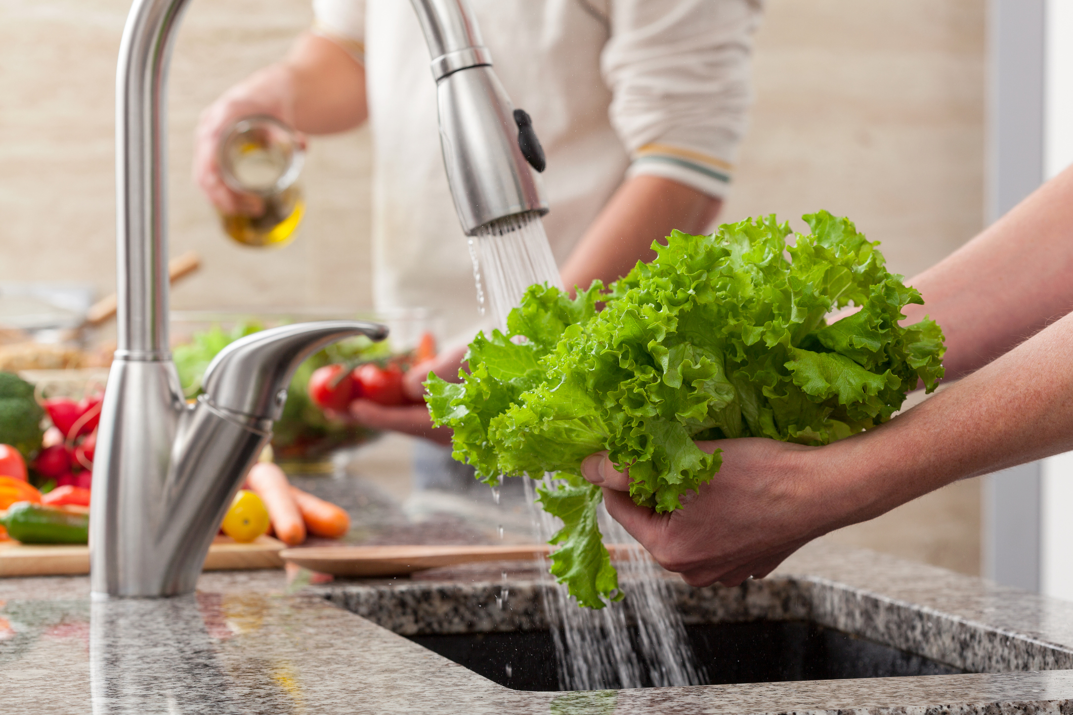 Saiba a importância da correta higienização dos alimentos